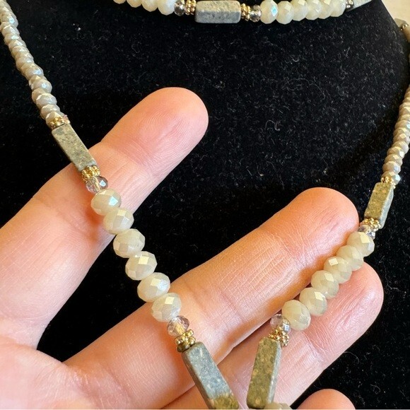 Beautiful Lariat Necklace Multi Wear Faceted Beads with Leather Tassel