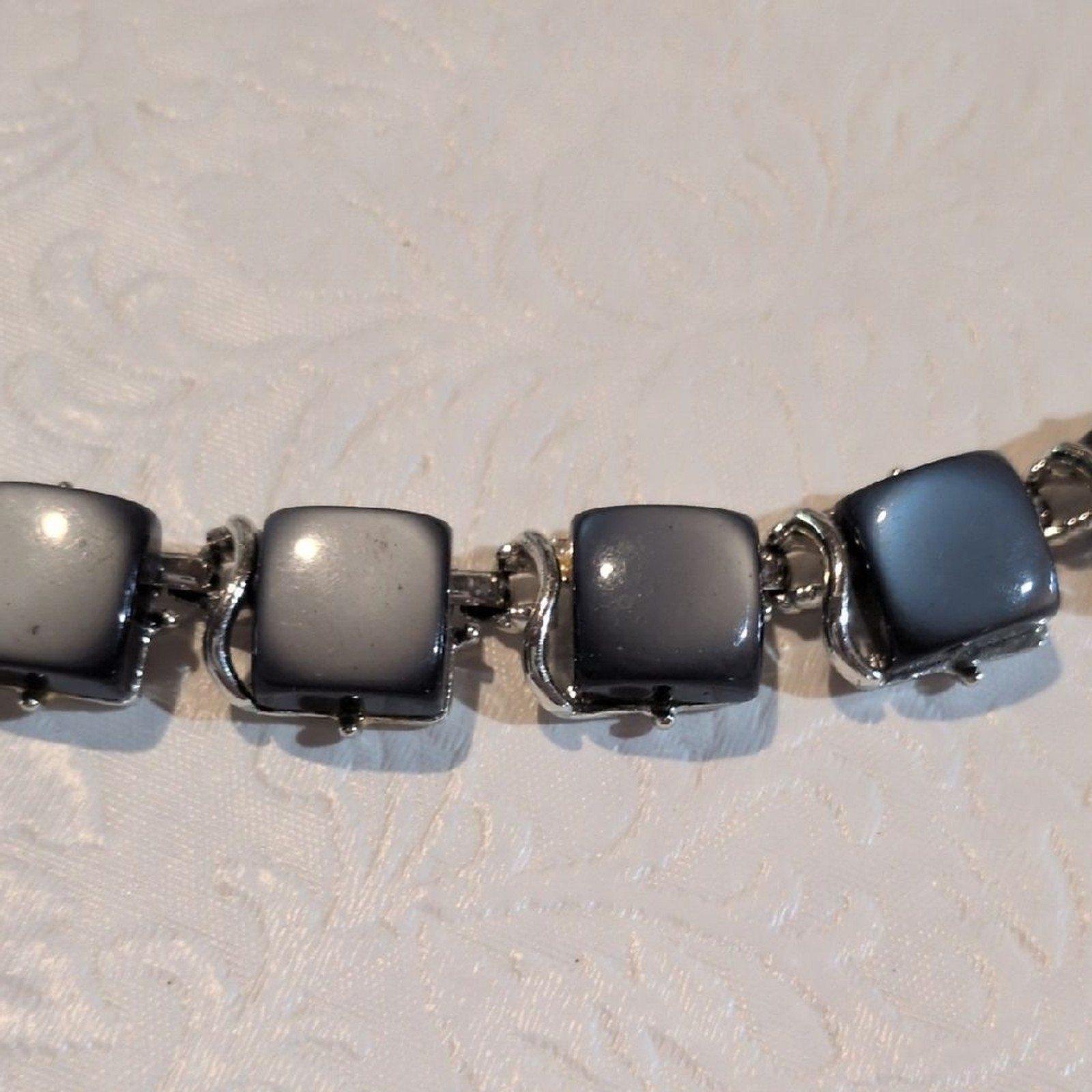 Silver Tone Gray/Blue Moonglow Style Square Stone Choker Necklace Vintage – Coro