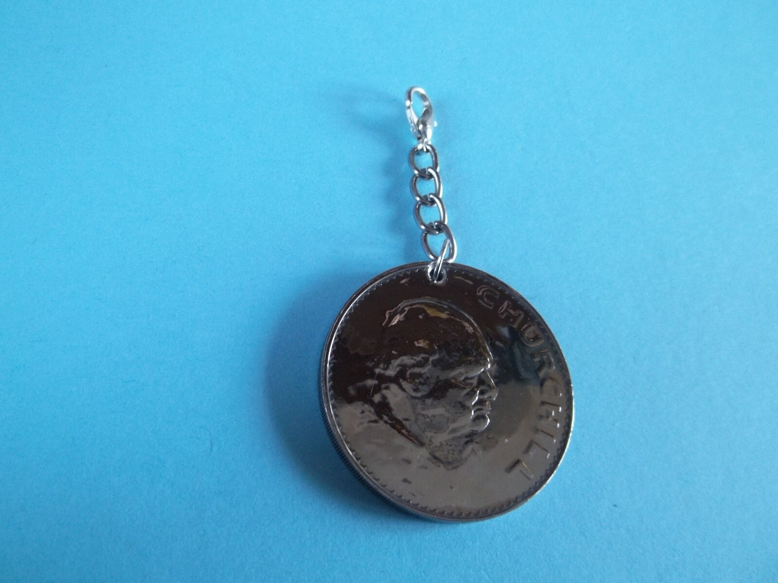CROWN COIN – SIR WINSTON CHURCHILL – HIGHLY POLISHED PENDANT / CHARM – 1965