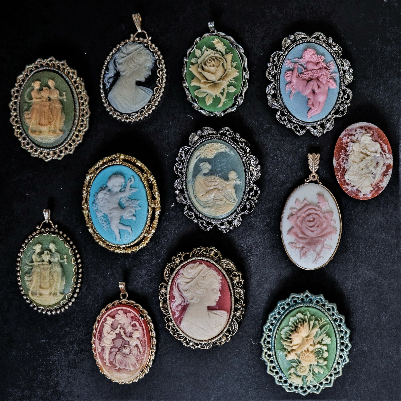 Handcrafted Gothic Victorian Vintage Cameo Necklace Pendant or Brooch Jewelry