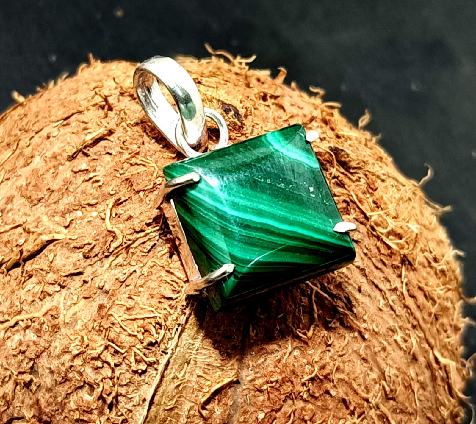 37.55 Natural Green Malachite Hand-Made Pendant In Solid Silver Certified A+Gems