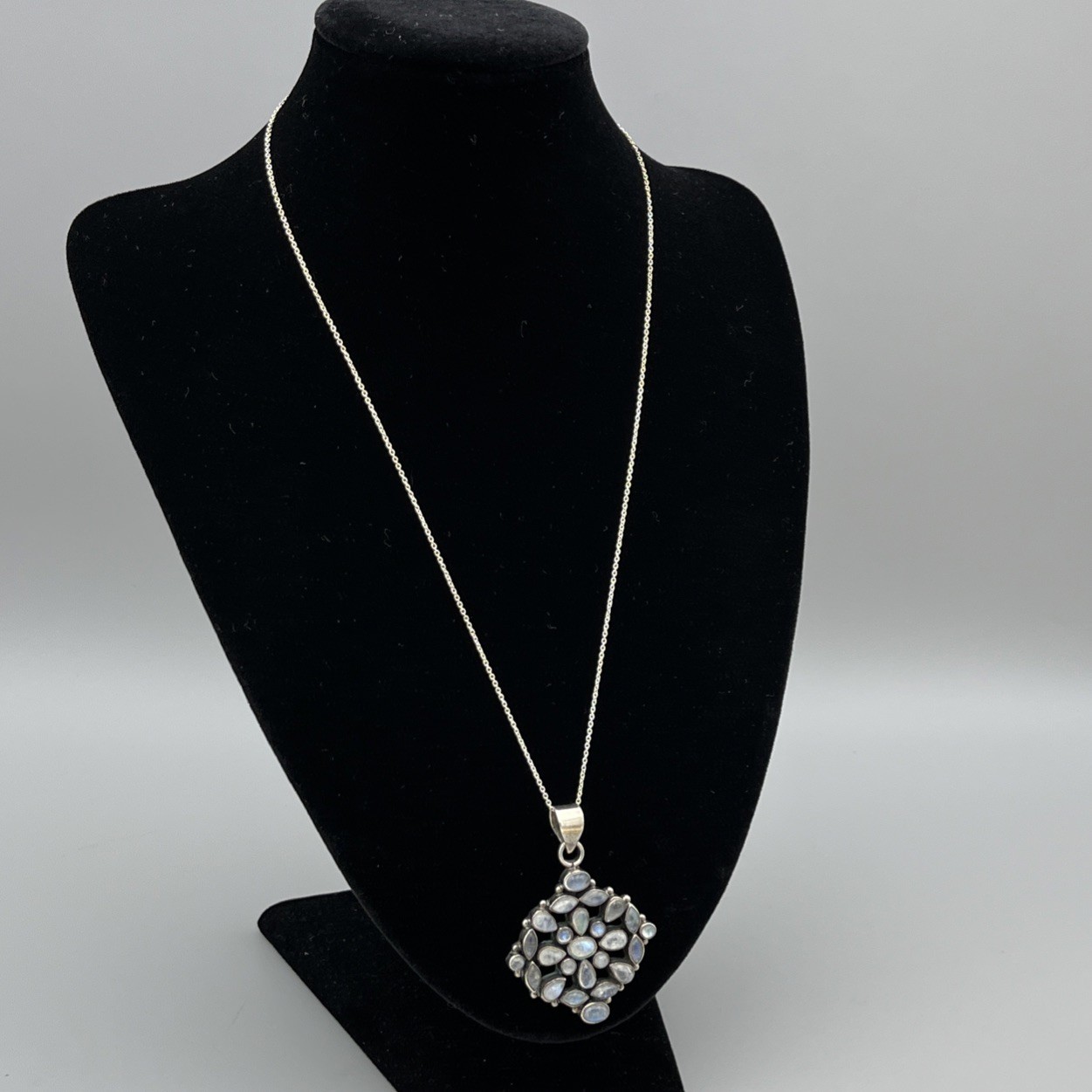 Sterling Silver Rainbow Moonstone Cluster Pendant Necklace 46cm Italian Chain