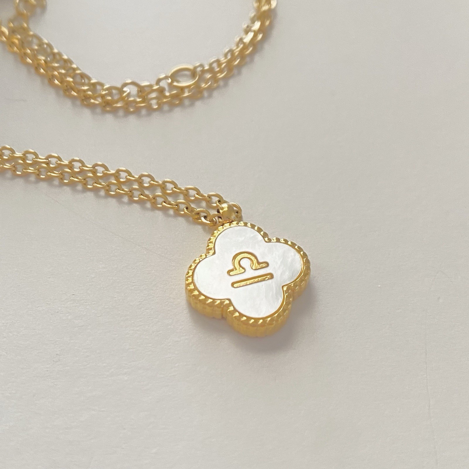 18k Gold Plate Libra Mother Of Pearl Clover Necklace Astrological Zodiac Signs
