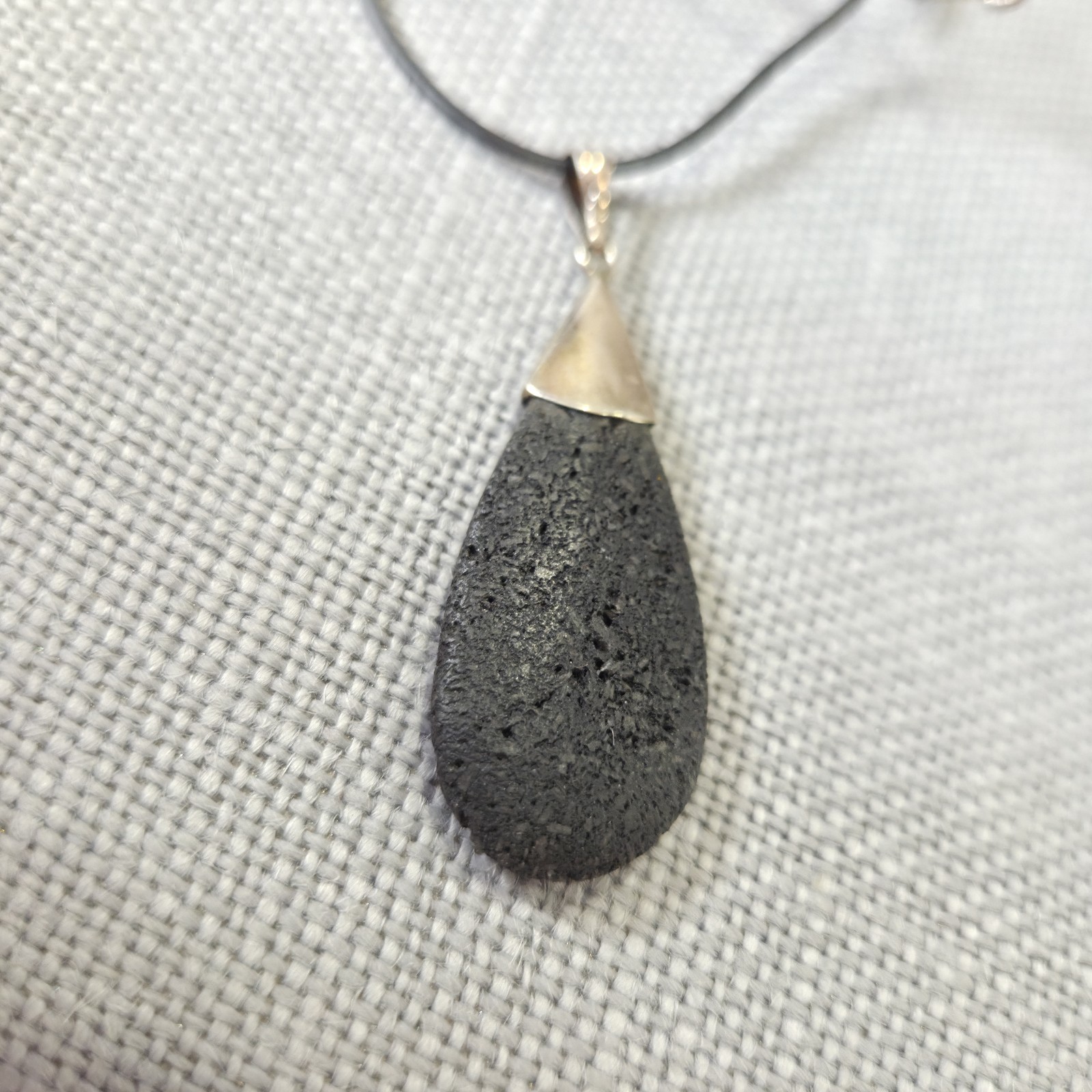 Pendant Teardrop Black Lava Rock Stone 925 Sterling Silver Healing Vintage