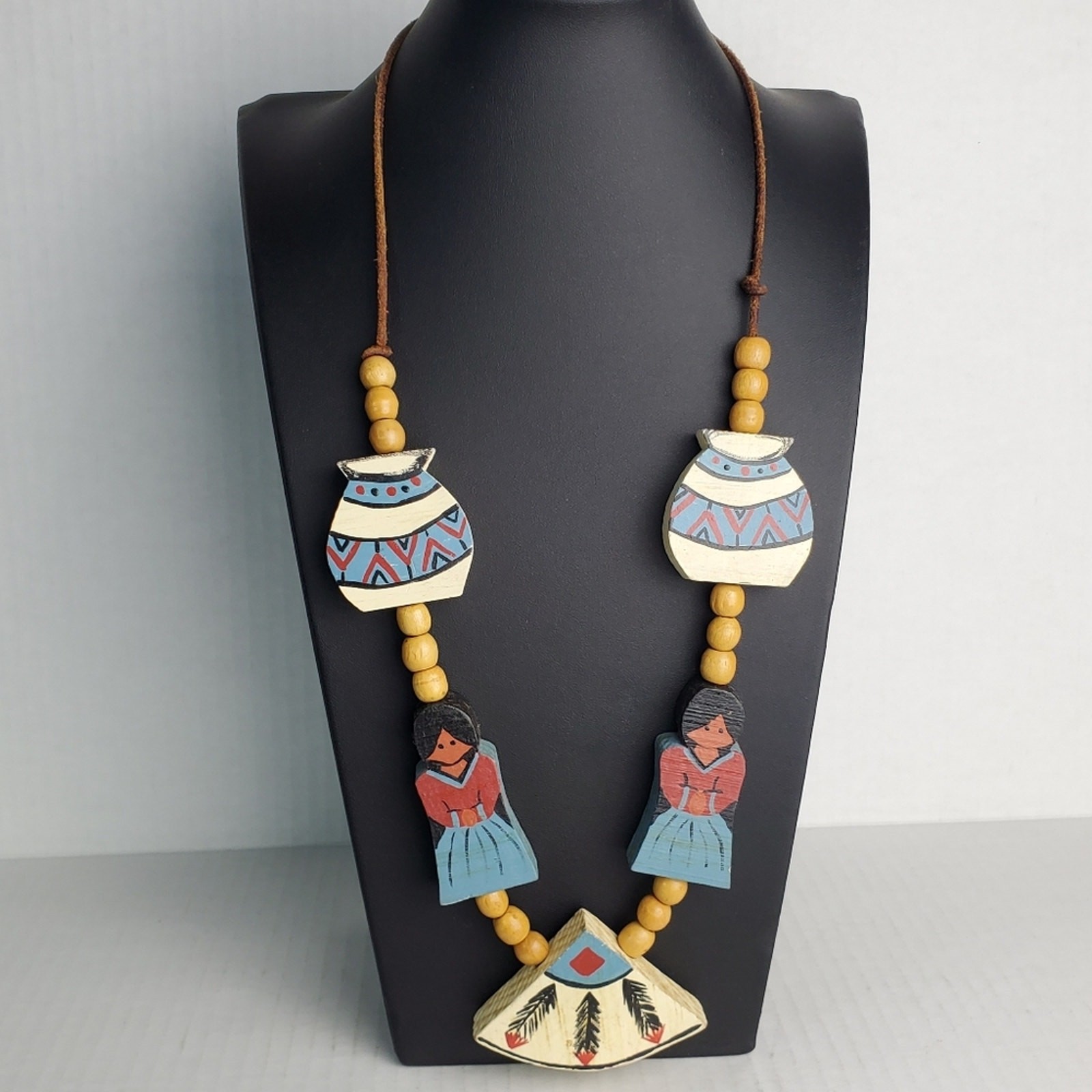Wood Southwestern Girl Vases Beaded Art to Wear Character Necklace 28″