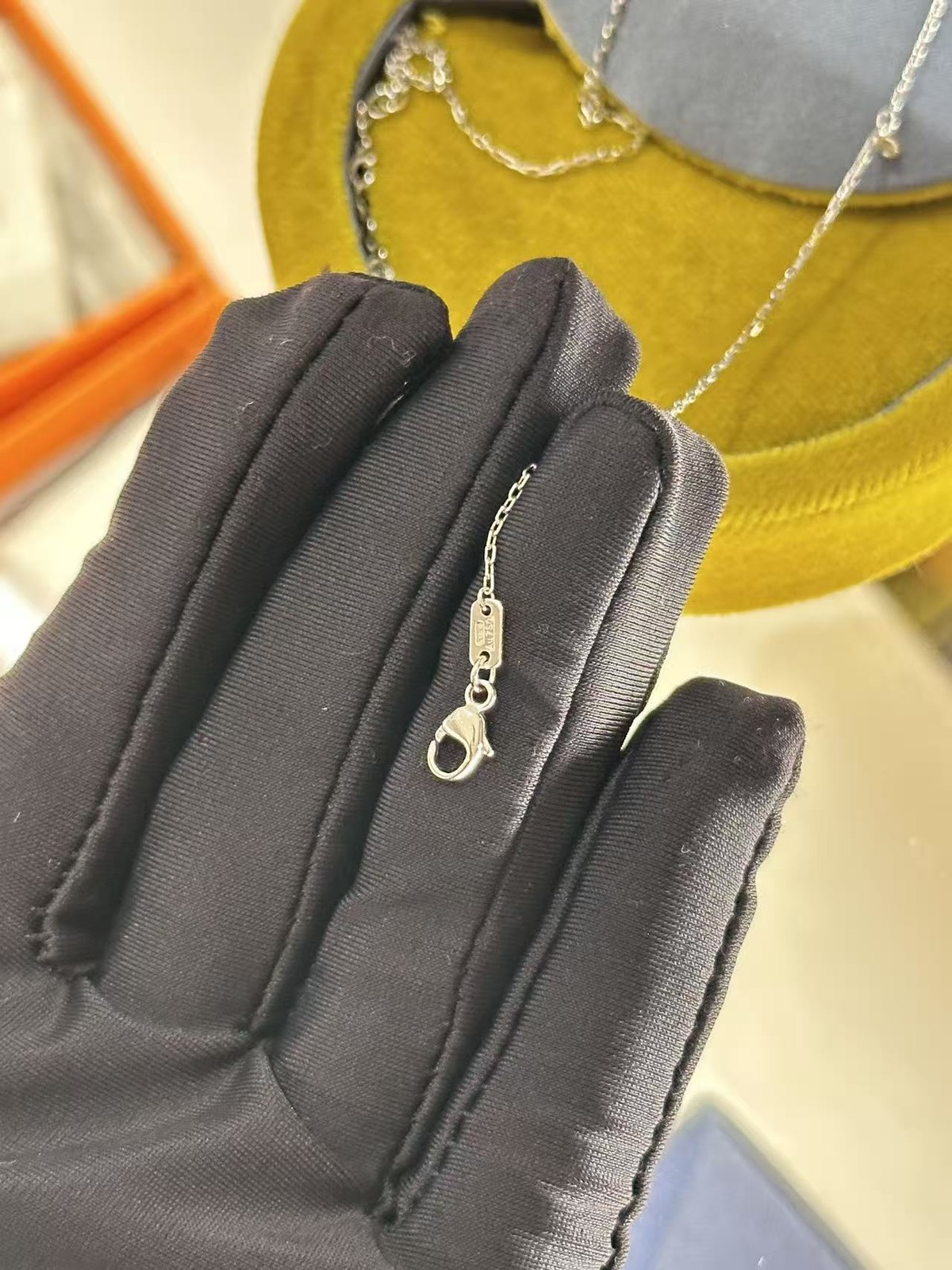 Authentic GUCCI Necklace Double G 18K White Gold Chain Jewelry Italy