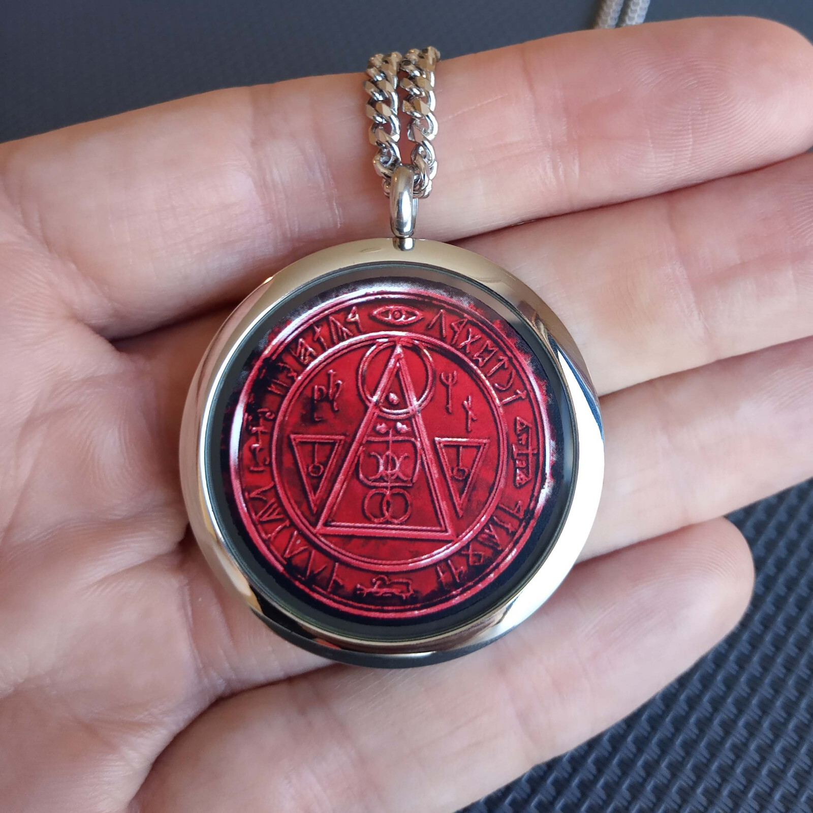 Silent Hill Halo Of The Sun / Seal of Metatron Horror Game Logo Pendant Necklace