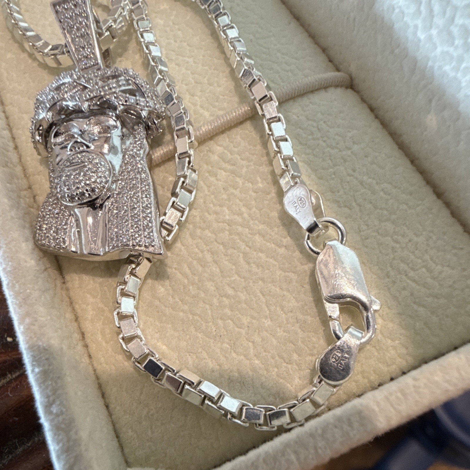 2.5mm 30in Box Chain SOLID 925 (~30g) Sterling Silver w Moissanite Jesus Pendant
