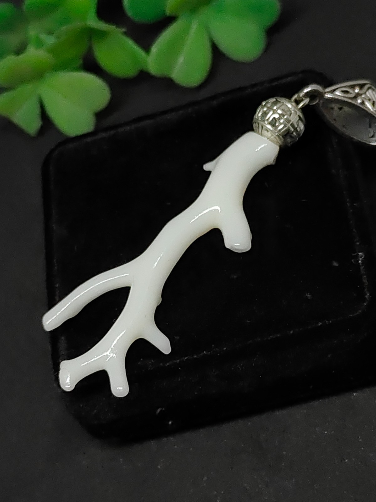 Vintage White Coral Branch Pandant – Silver-Tone Brass Bail, Coastal Jewelry