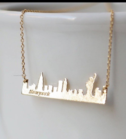 Bar Necklace New York City Skyline GOLD Plated Statue Of Liberty Engraved NYC