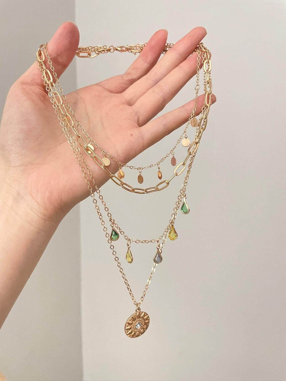 Vintage gold sunflower multi-layered necklace for women, clavicle chain