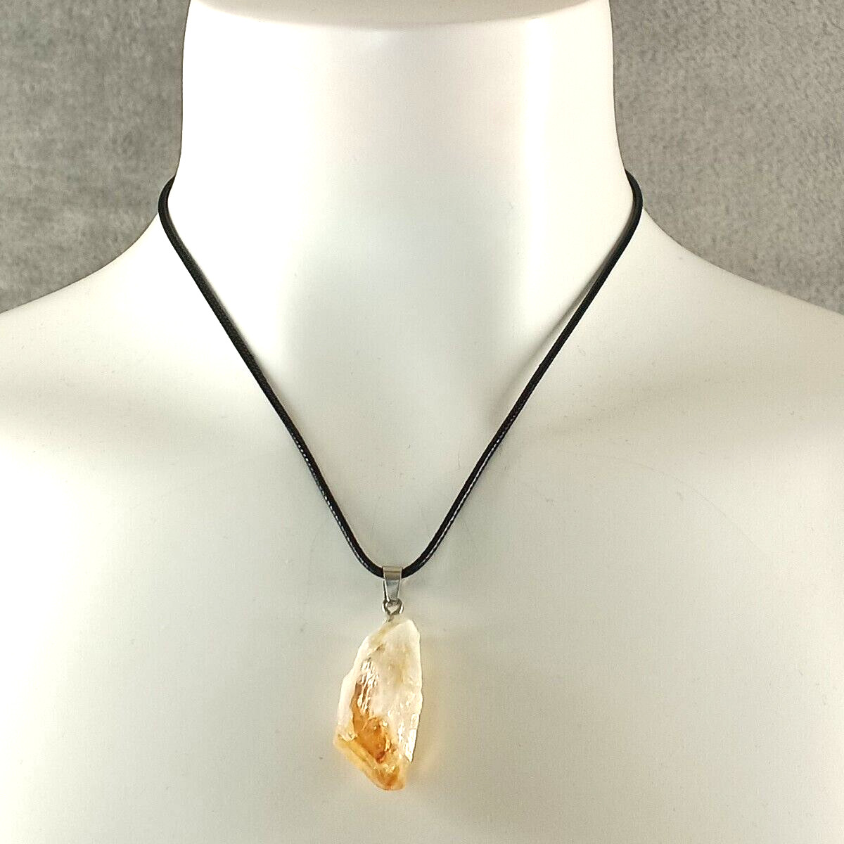 Women’s Crystal Necklace Pendant One Size Fashion Jewelry