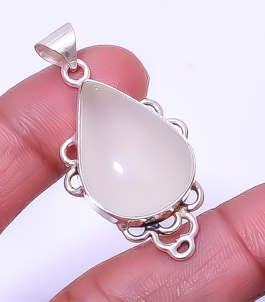 Natural Chalcedony – Brazil Gemstone 925 Silver Plated Pendant 1.76″ P1757-35
