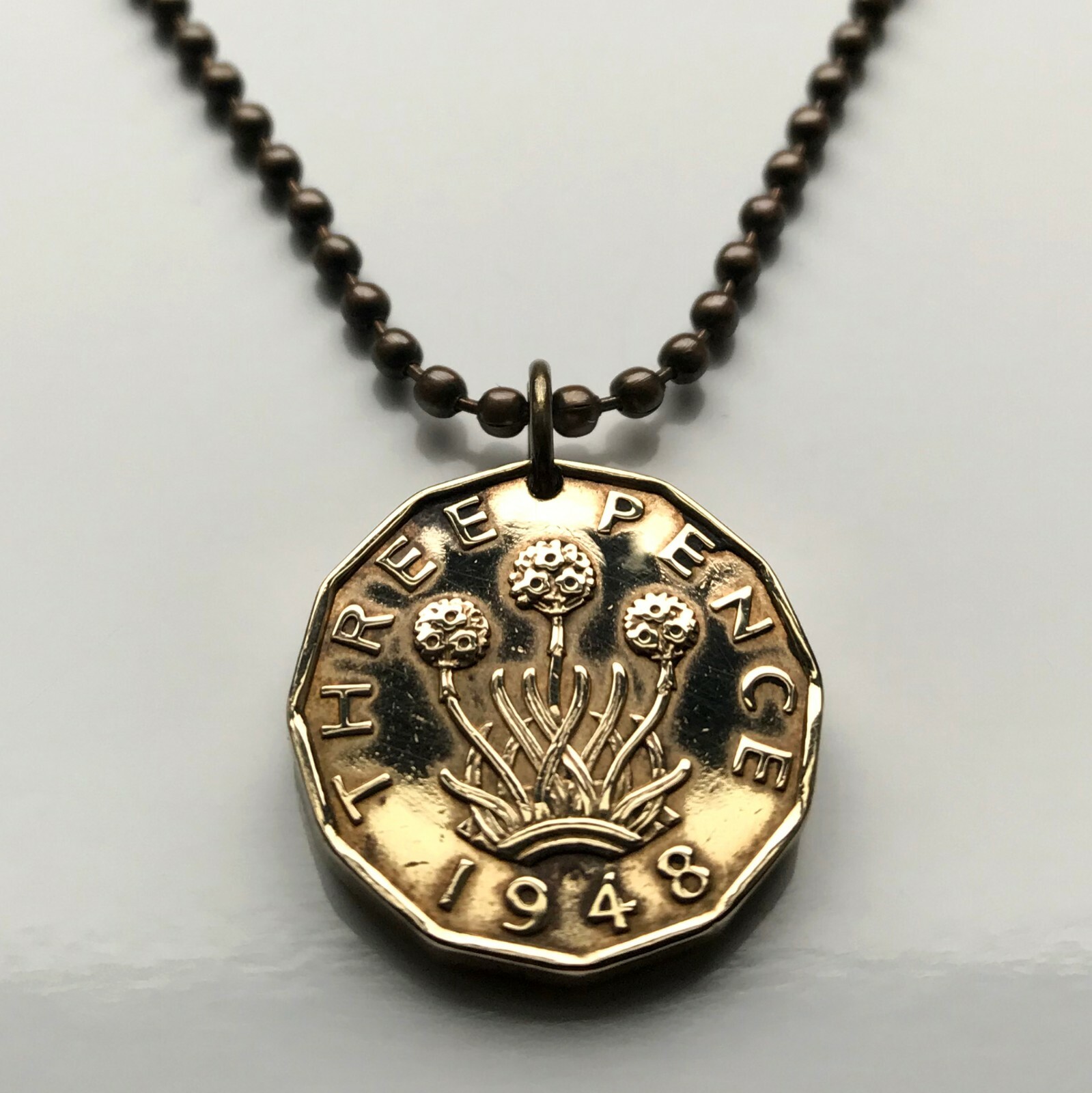 United Kingdom 3 Pence coin pendant thrift plant flower London Manchester 000145