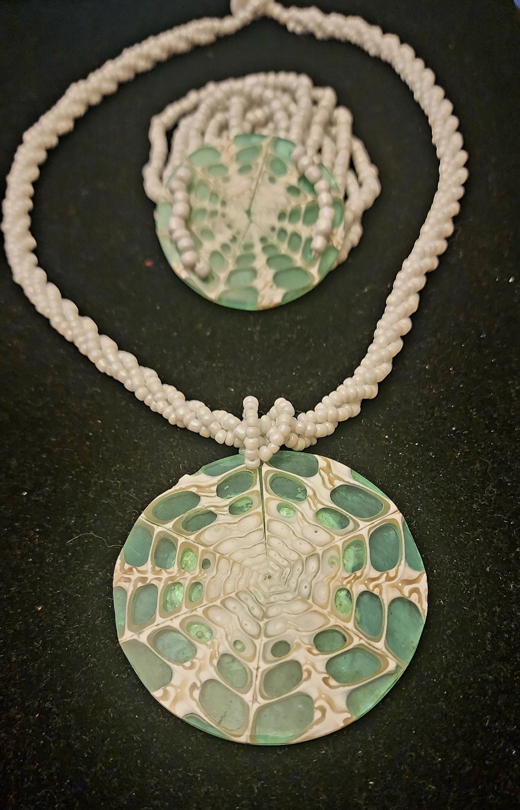 Mosaic Shell Pendant Necklace Plus Matching Stretch Bracelet 18″ 2-3/8″ Disk
