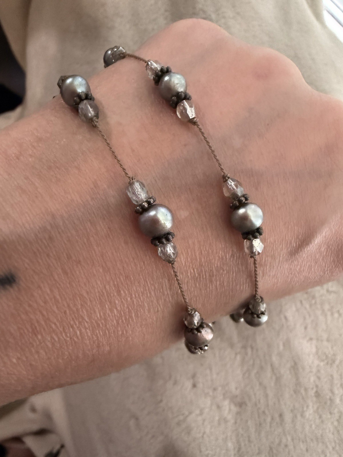 Silver tone station cable chain necklace gray simulated pearl & crystal toggle