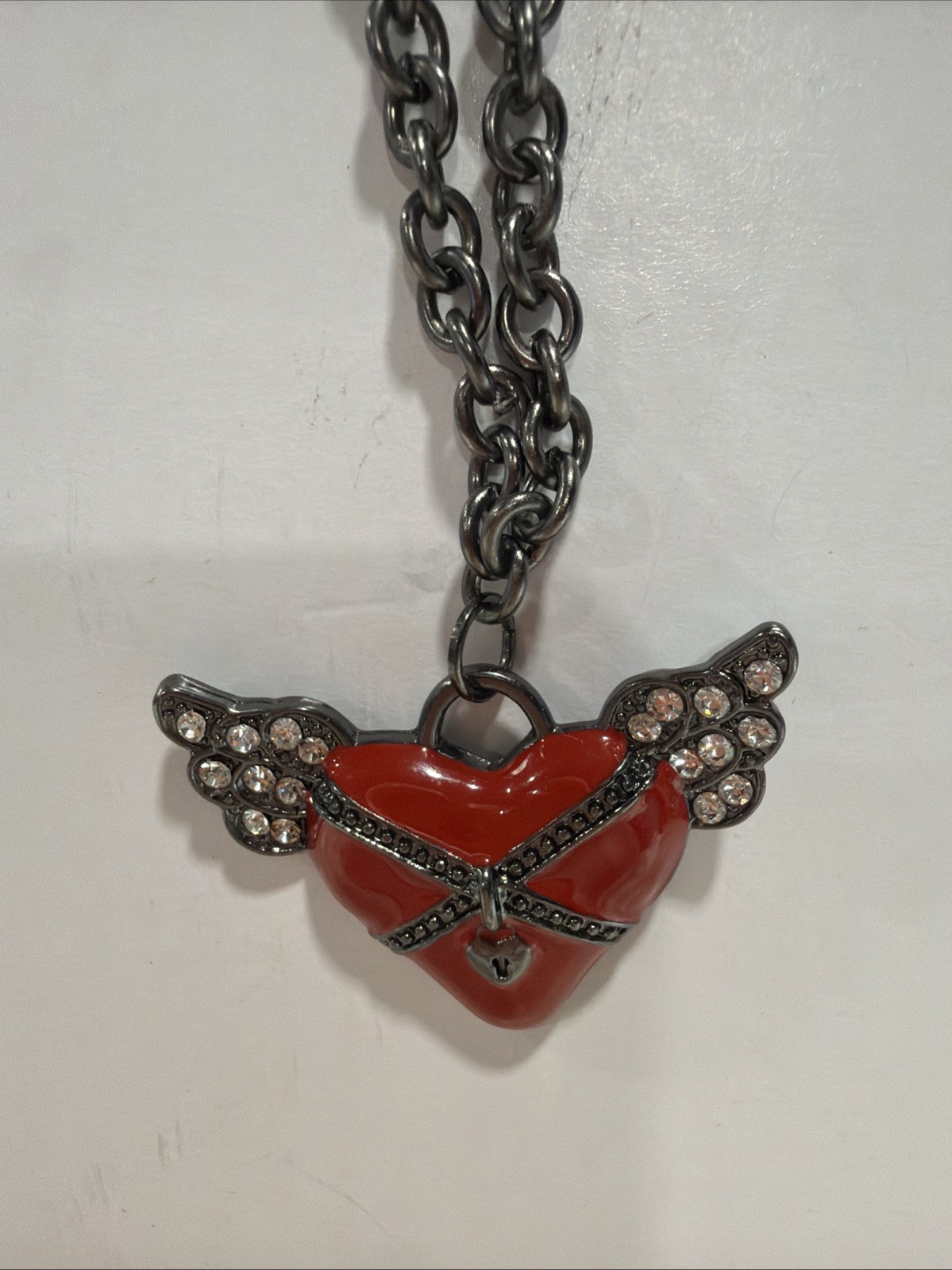 Retro Styles Modern Gothic Necklace with Heart Wings Of Love ! 11 “ Drop WTo W2”