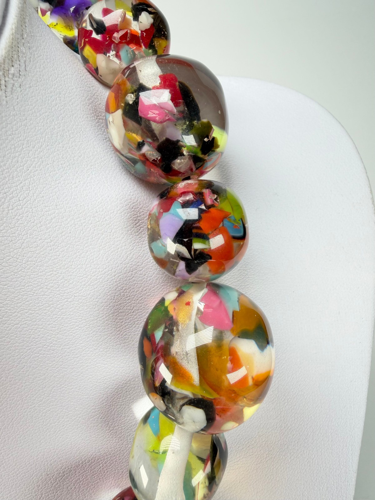 Jackie Brazil “Large spheres” Short Abstract Cascade Necklace 50cm ( N2692 )