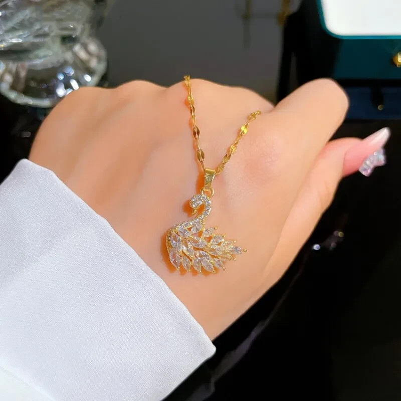 Gold Chain Crystal Swan Pendant Necklace – Beautiful, Sparkle, Great Gift