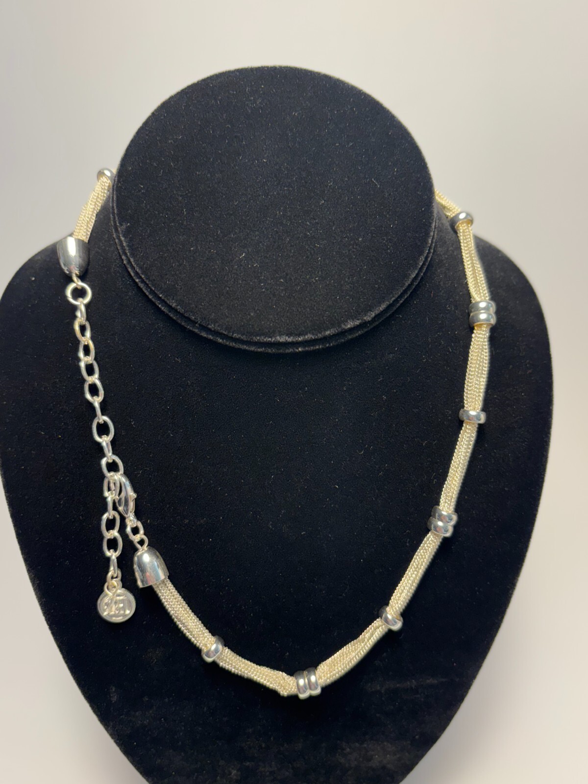 Choker Necklace Dana Buchman Silver Tone with Bead Signed 14 inch Adjustable