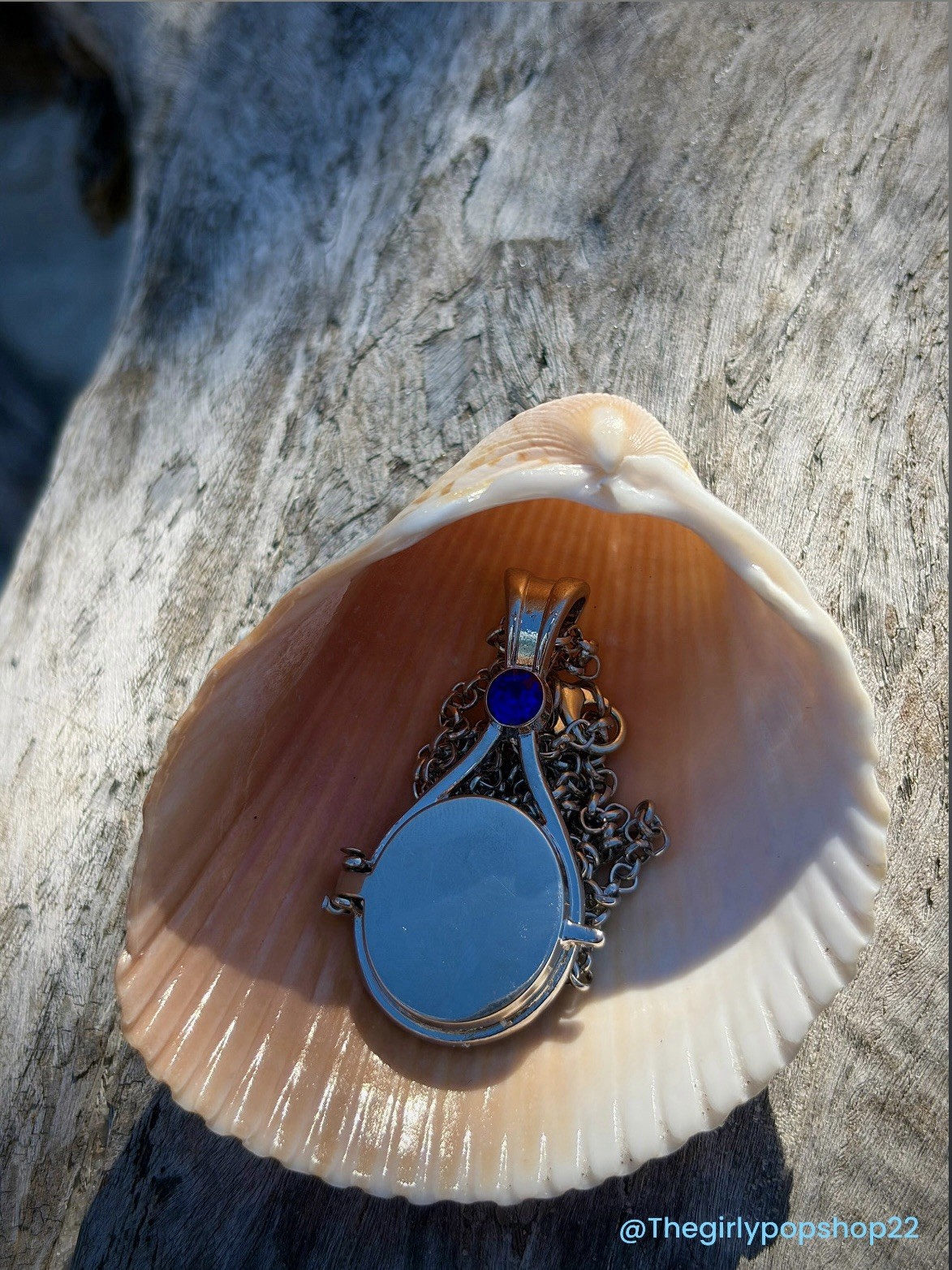 Moon Pool Silver Locket From H20 Just Add Water Cleo Emma Rikki Stones