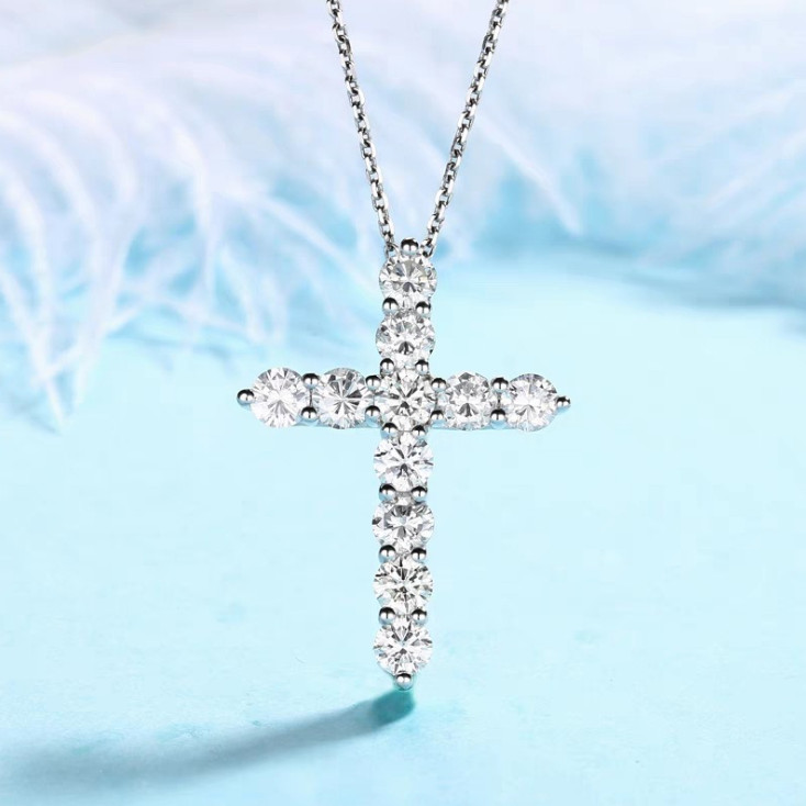 Silver Crystal Cubic Zirconia Cross Pendant Necklace 18″ Chain Gift Box Xmas K38
