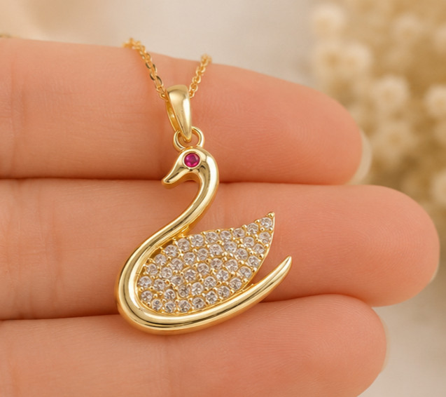 1ct Round Cut Simulated Diamond Stunning Swan Pendant 14k Yellow Gold Plated