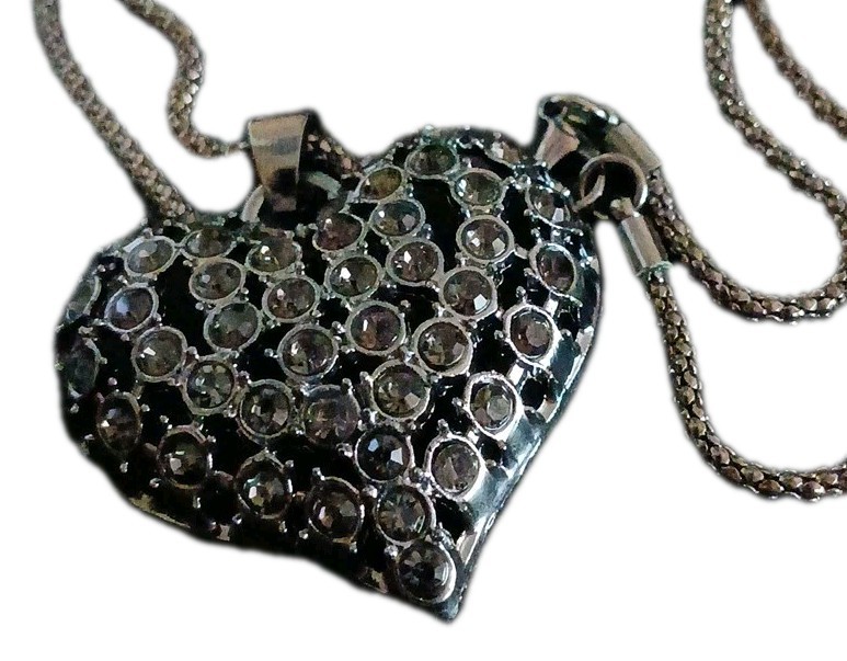 2.5″ Black Crystal Heart Shaped Pendant 24 ” Black Chain. New!! Goth, Midevil