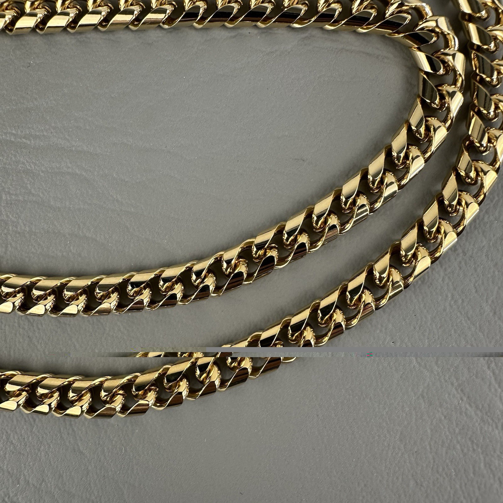 Vintage Necklace Gold Tone Flat Curb Chain Unisex Heavy 24″ 77g