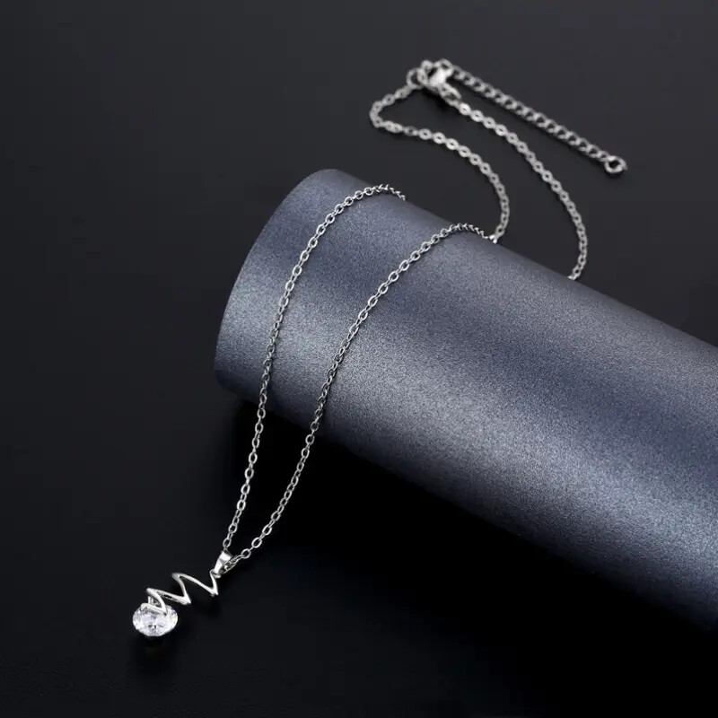 Fashionable Insulated Waves Pendant Necklace with Synthetic Gems Jewelry