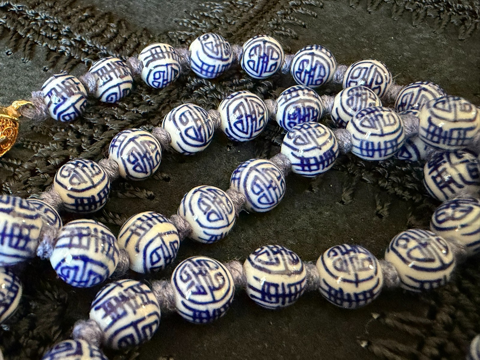 Vintage Chinese Necklace Blue White Porcelain SHOU Longevity Beads 24″ Knotted