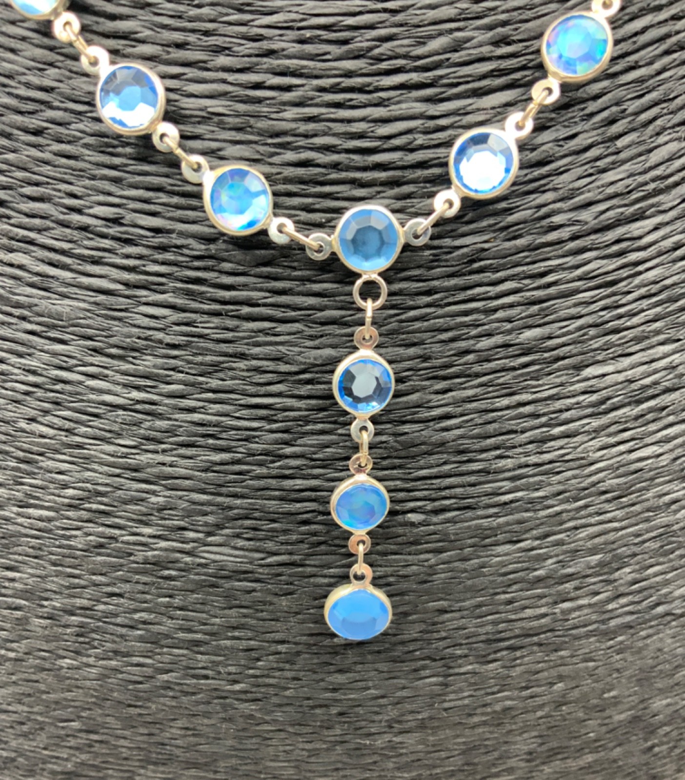 Vintage Blue Bezel Lariat Necklace Silver Tone Metal Glass 18cms