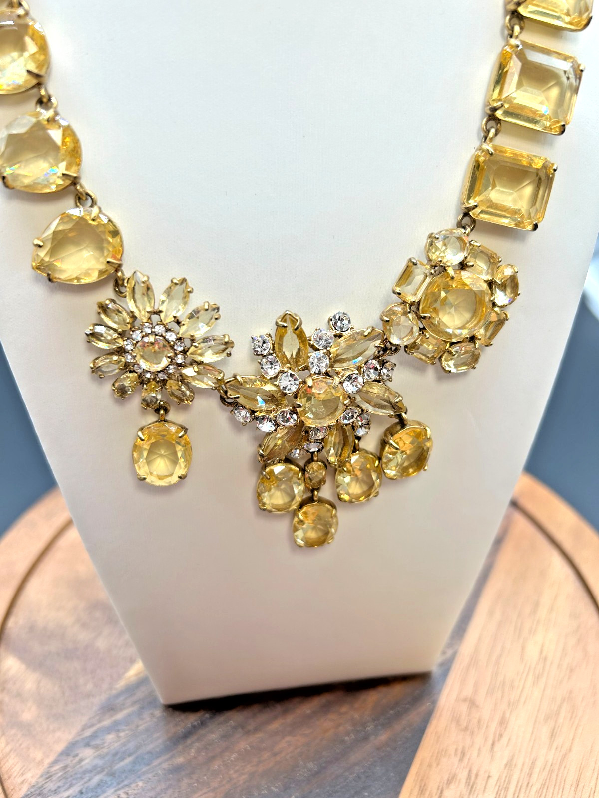 J Crew Yellow Citrine Crystal Rhinestone Cluster Bib Statement Necklace VTG NWOT