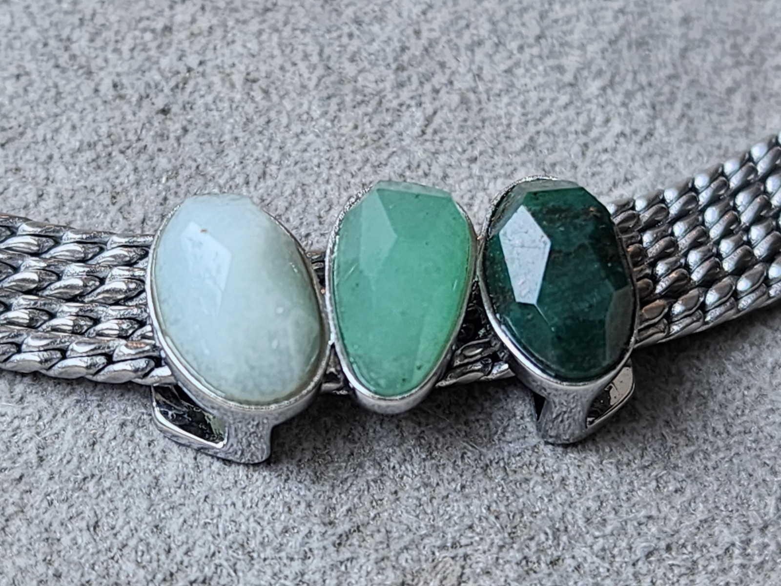 💎 Designer Green Semi-Precious Malachite Slider Charm Necklace – Key Marking