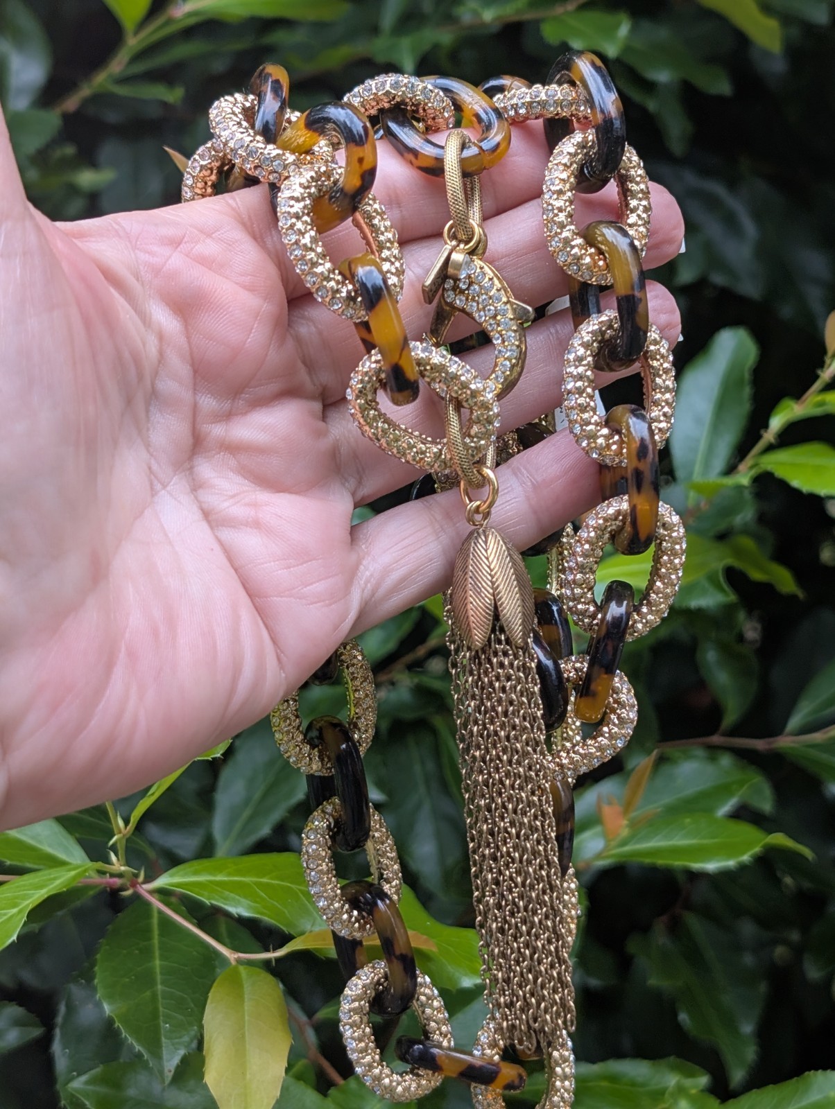 John Wind Chunky Rhinestone and Tortoise Link Chain Necklace Gold Tone