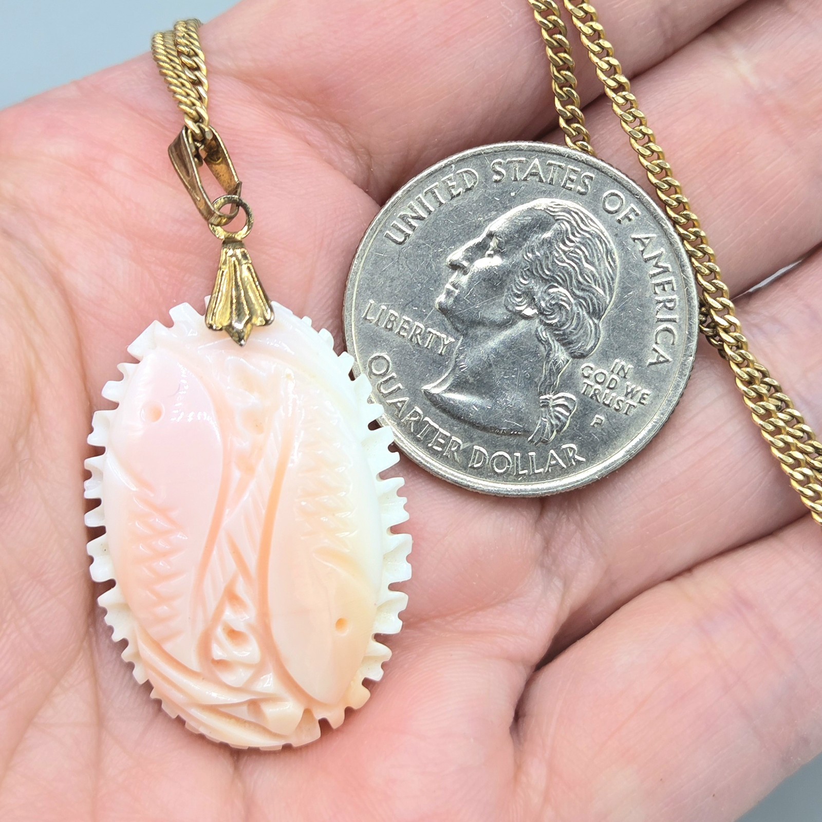 Vintage Carved Pink Conch Shell Pisces Fish Pendant 14k GF Chain Necklace 16″