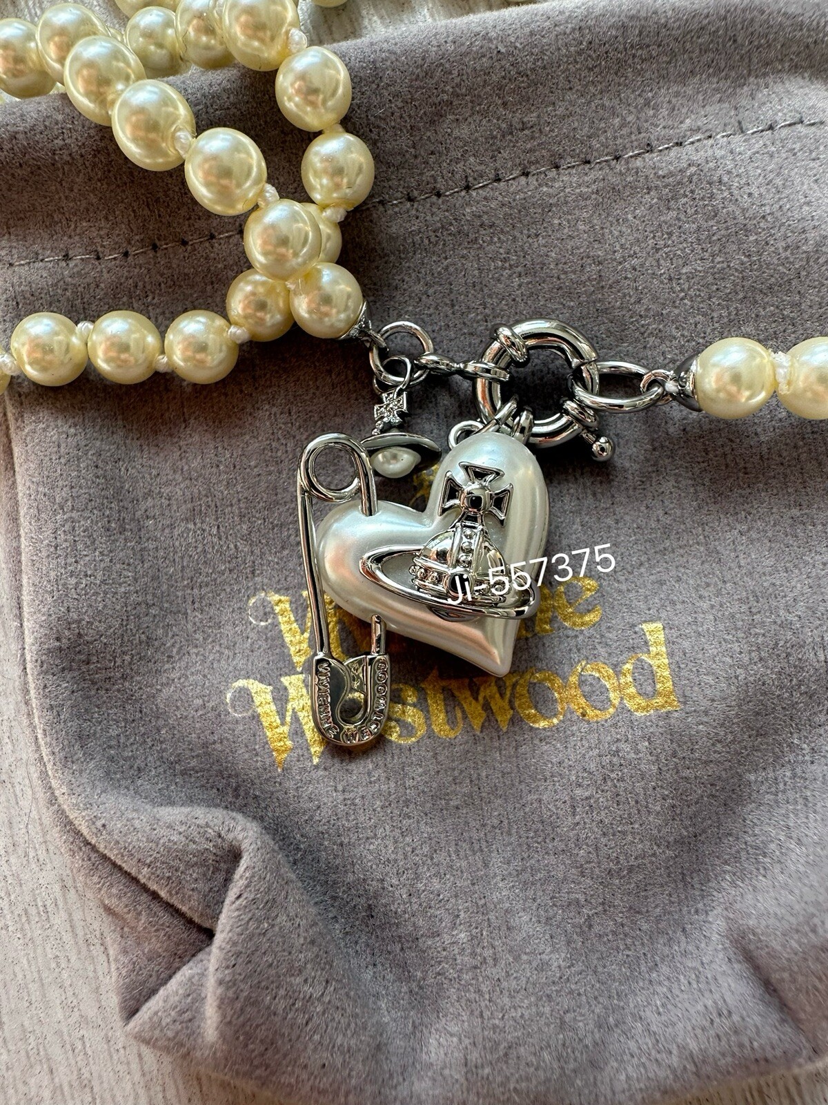 Vivienne Westwood Orbit Heart Pin pearl necklace silver