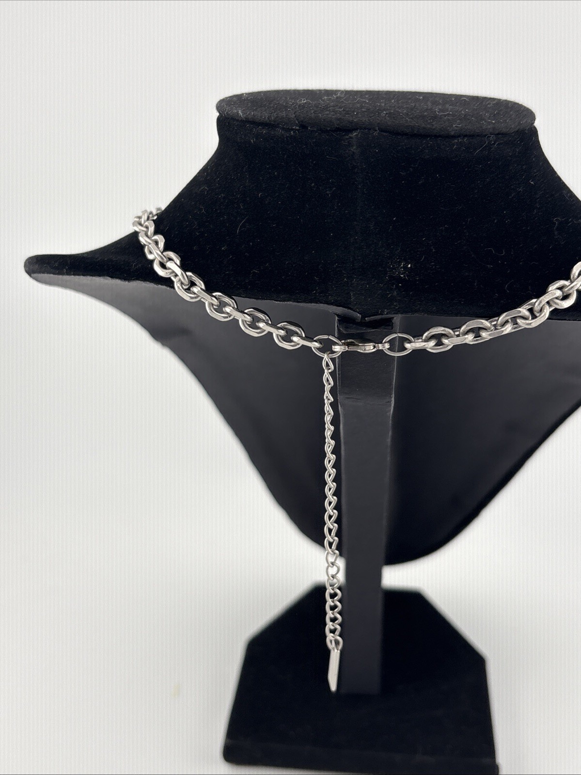Jewelmint Rare Silver And Crystal 18.5” Long Necklace/chocker