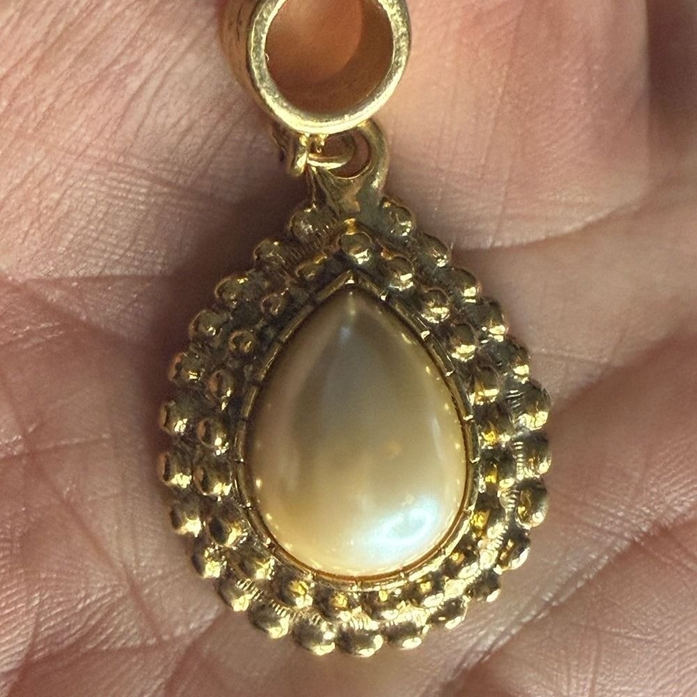 Stanley Gold and Cream Teardrop Pendant