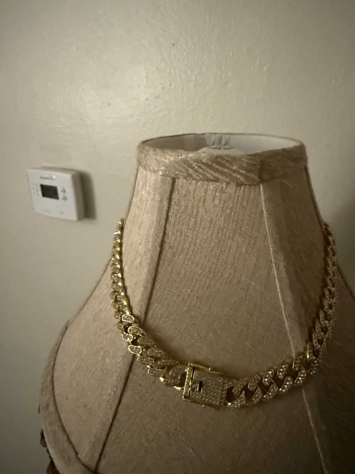 Gold Tone Cuban Link Chain Necklace Metal No Stone No Secondary Stone Box Clasp