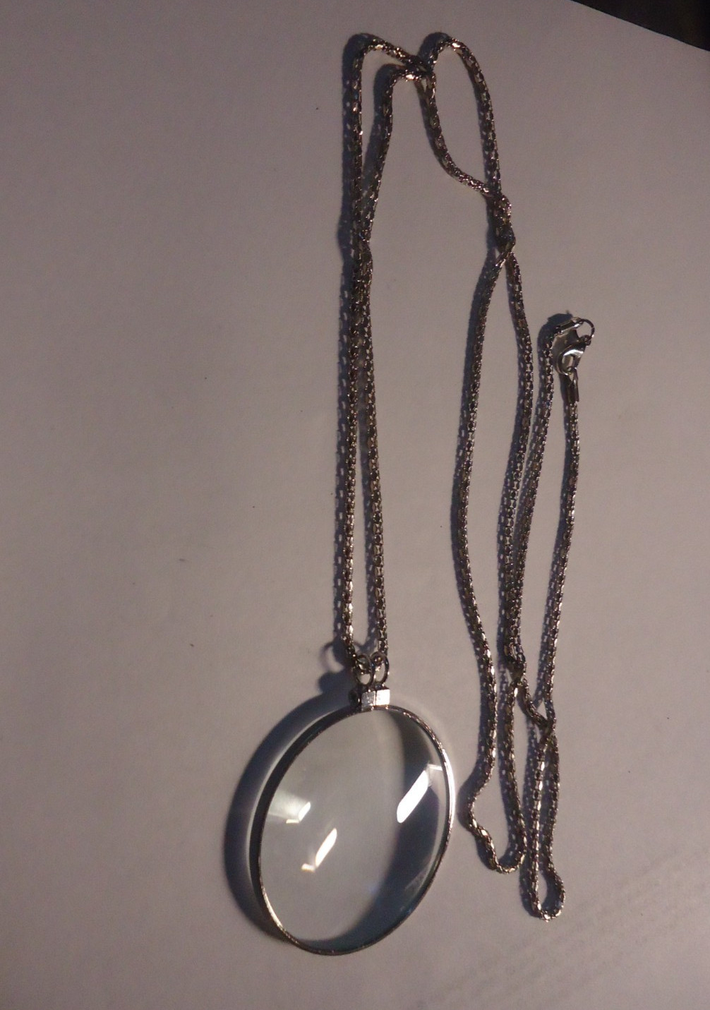 5X Magnifier Reading Magnifying Glass Lens Pendant Necklace 36” silver plate..