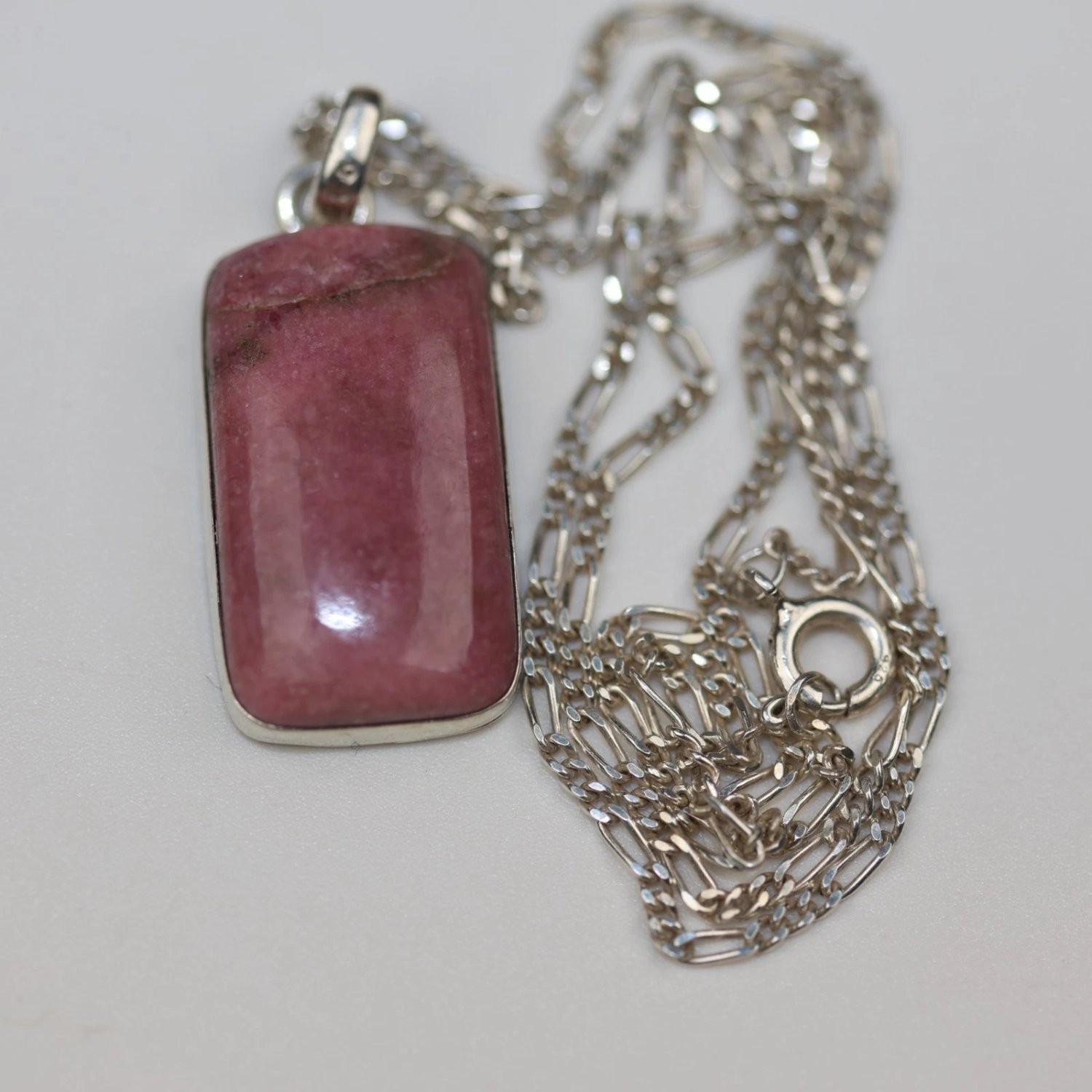 Vintage Sterling Silver Rhodonite Pendant Necklace 925 Figaro Chain 18″ Pink