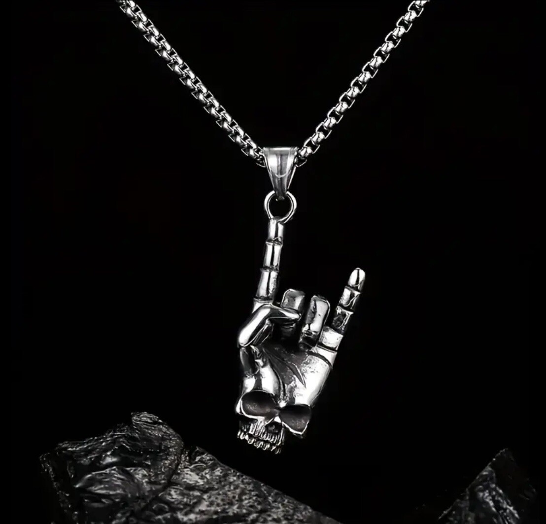 Men’s Gothic Punk Stainless Steel Necklace with Skull Pendant, 60cm Long