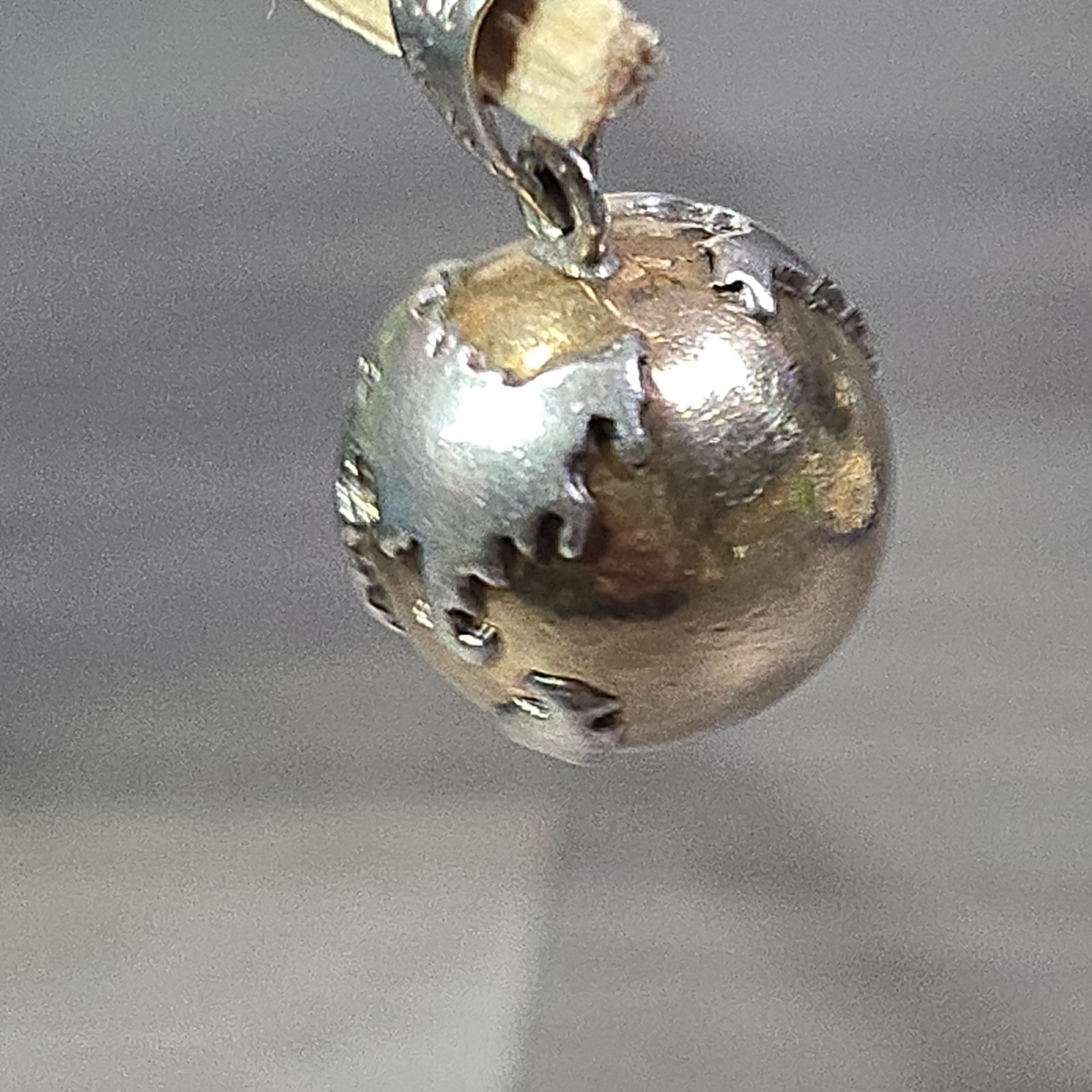 MEXICO 925 Sterling Silver – Vintage 2 Tone Globe Harmony Ball Pendant