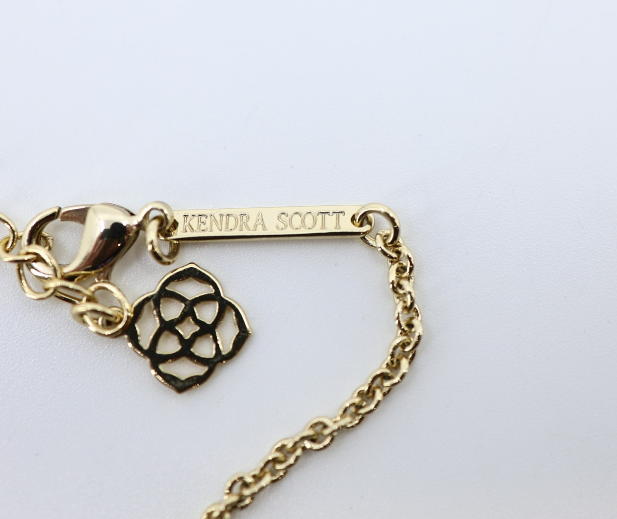 A4 Flawless KENDRA SCOTT Kellie Light Blue Gold Tone Long Station Necklace