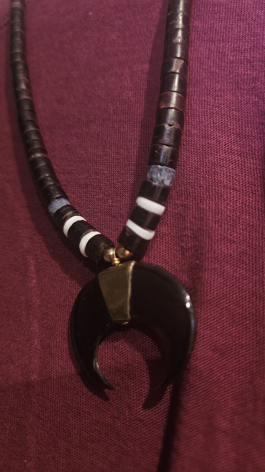 Vintage Heishi Bead Necklace Crescent Moon Pendant Tribal Boho Southwestern 18″
