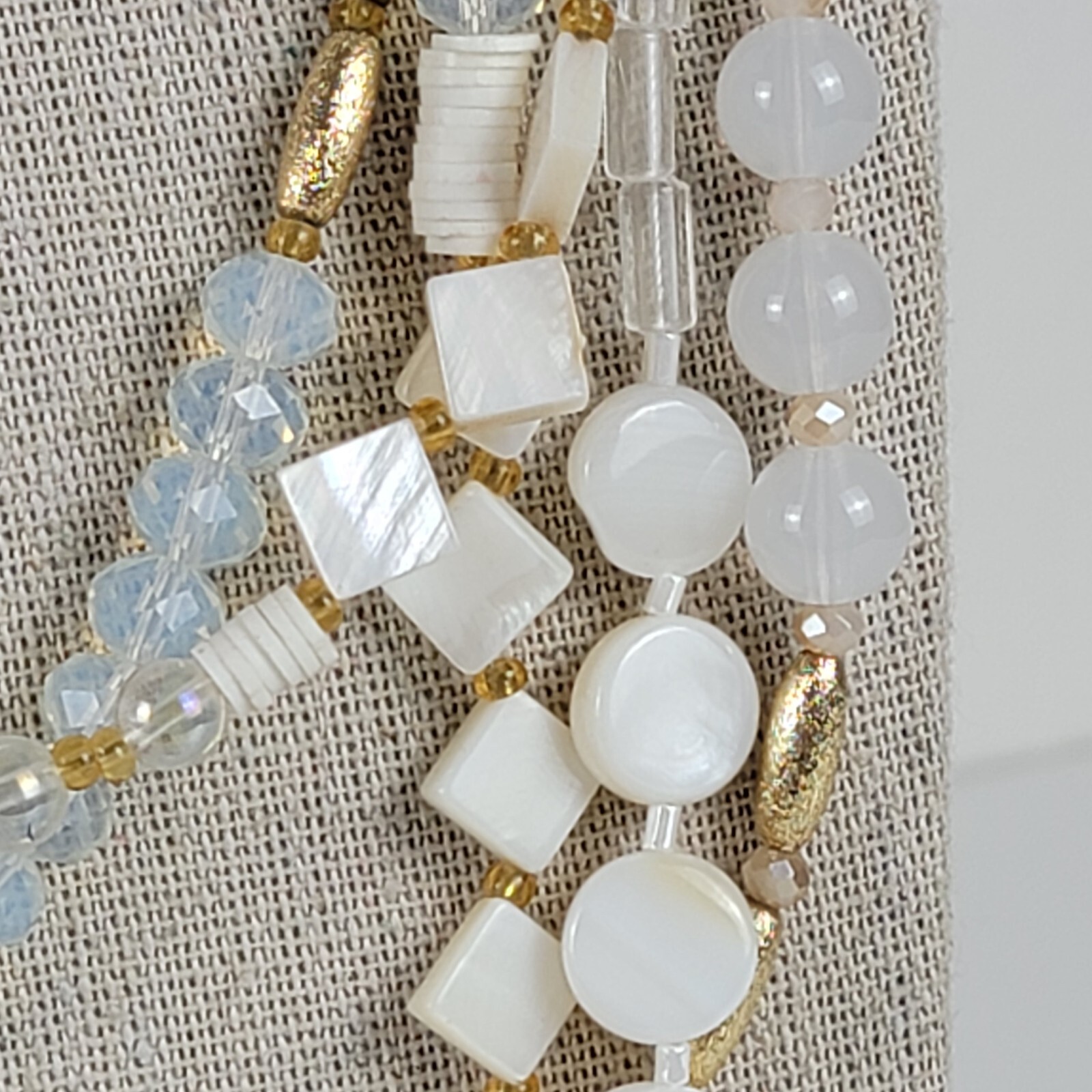 White And Gold Mother Of Pearl Glass Beaded Layered Necklace 21″ Lobstert Clasp