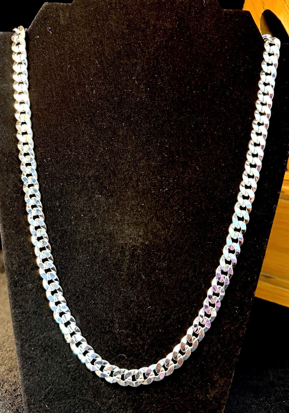 BEAUTIFUL Stamped 925 Sterling Silver Concave Cuban Necklace. 24in 8MM. 69g