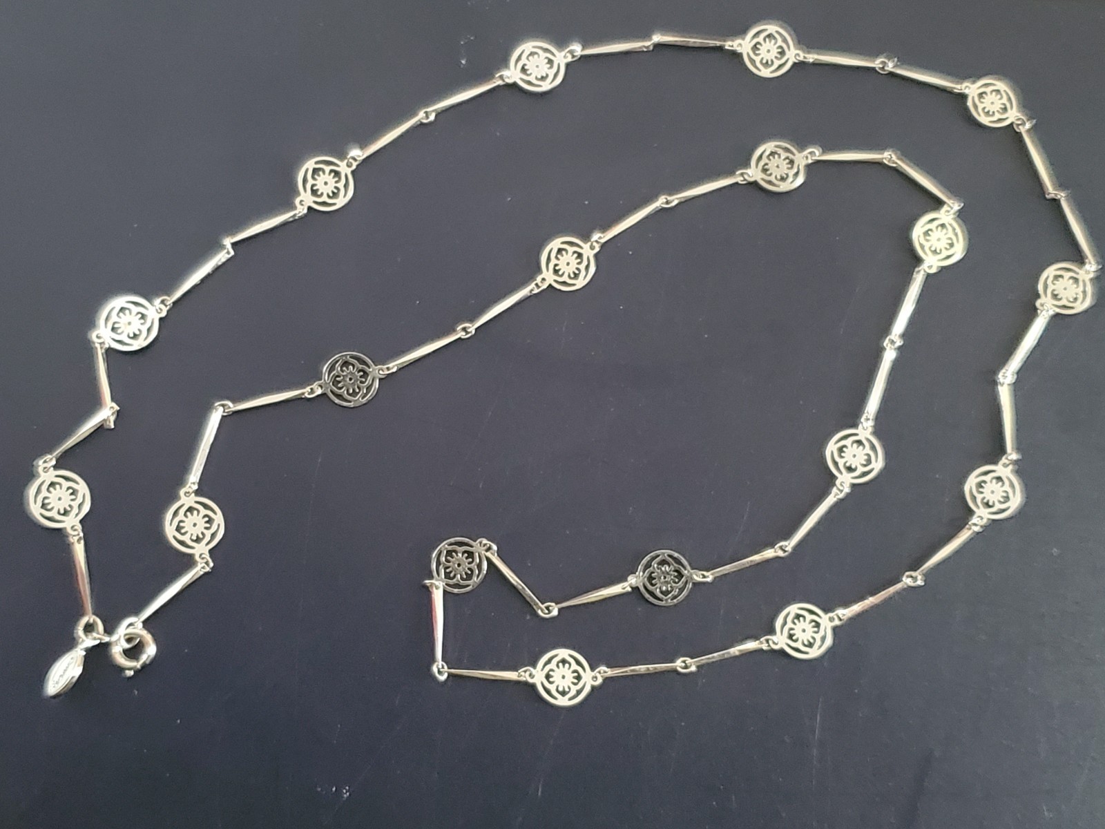 Silver Tone Floral Filigree Station Bar Link Chain Necklace Spring Ring Clasp