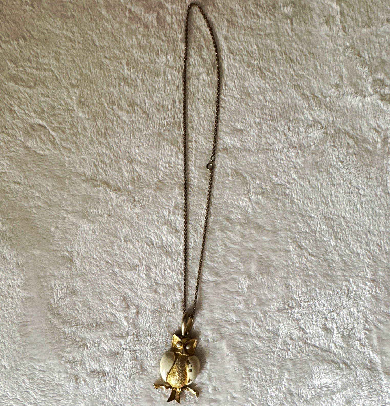Gold Tone Owl Charm Pendant Necklace White Enamel Ball/Bead Chain Spring Ring